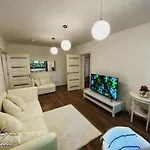 Peles Apartment&piano Apartment